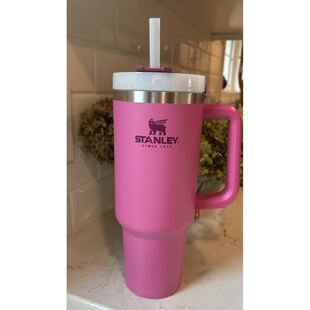 New Stanley Quencher FlowState Tumbler 40 OZ Hot Pink Azalea NWOB